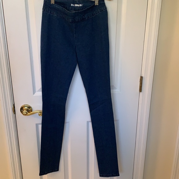 NWT Rock Revolution skinny jeans denim leggings Sz 25 Dark wash - Picture 1 of 10